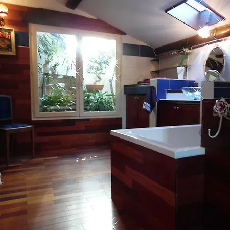 Le Jardin Suspendu לינה וארוחת בוקר