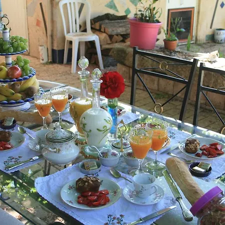 Le Jardin Suspendu לינה וארוחת בוקר *