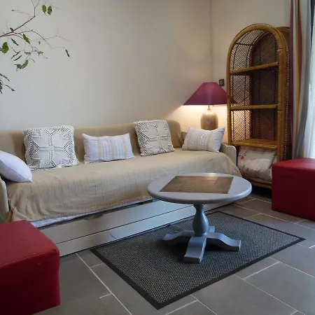 Le Jardin Suspendu לינה וארוחת בוקר ז'יניאק